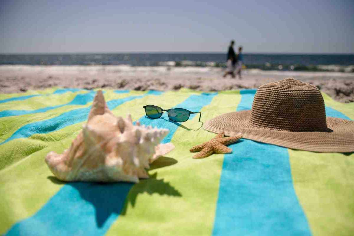 Stanchi dopo giornata al mare, i consigli utili