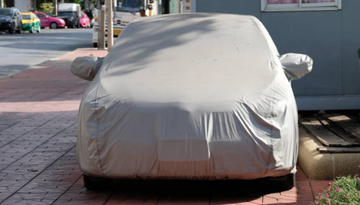 Perché non è possibile coprire l'automobile con un telo