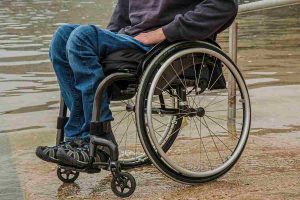 riconoscimento invalidità civile nuovi criteri dal 2023 addio tabelle percentuali e visite periodiche