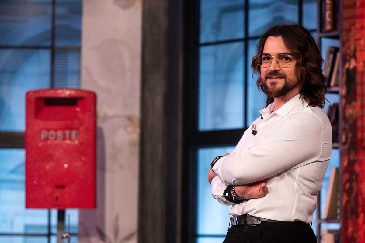 Valerio Scanu sorprende il pubblico a Domenica In: ecco cosa ha fatto