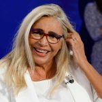 Mara Venier viene travolta