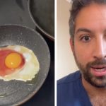 Mangia un uovo rosso