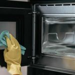 Forno sporco e incrostato