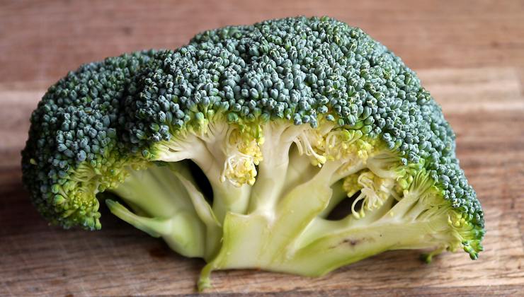 Broccolo crudo